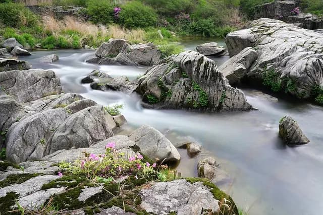 Les meilleures expériences de canyoning à vivre absolument