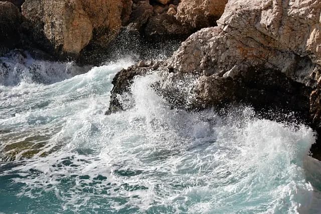 Les expériences de canyoning à ne pas manquer en France
