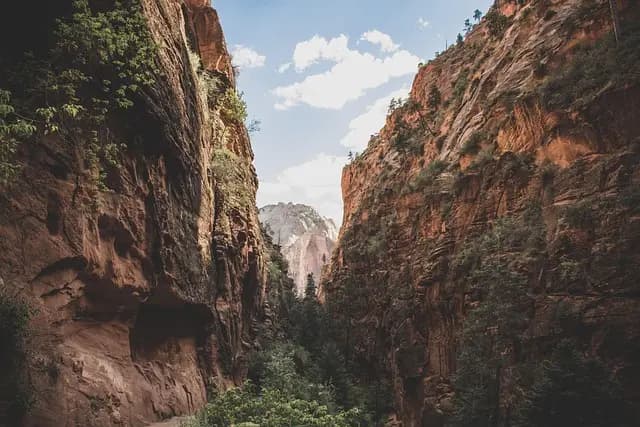 Les meilleures destinations pour du canyoning en 2026